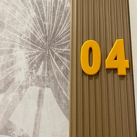 Nebula Lägenhet Tirana